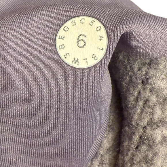 Lululemon Scuba Half Zip Hoodie – Size 6 – Heathered Grey Lilac - Picture 4 of 5